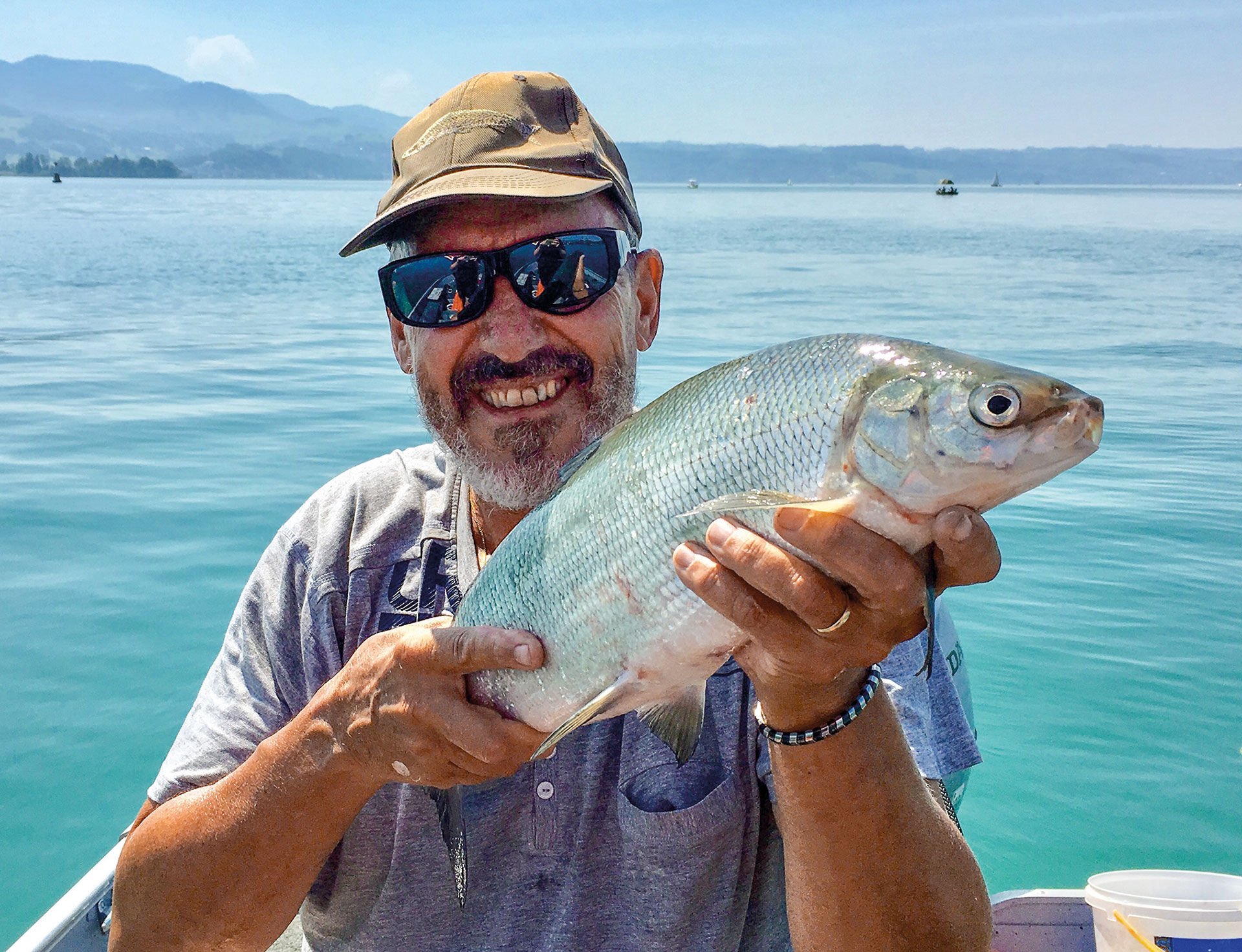  Markus Iten, genannt «Felchenfreak», stellt quasi das ganze Jahr hindurch auf dem Zürichsee seinem Lieblingsfisch nach.  