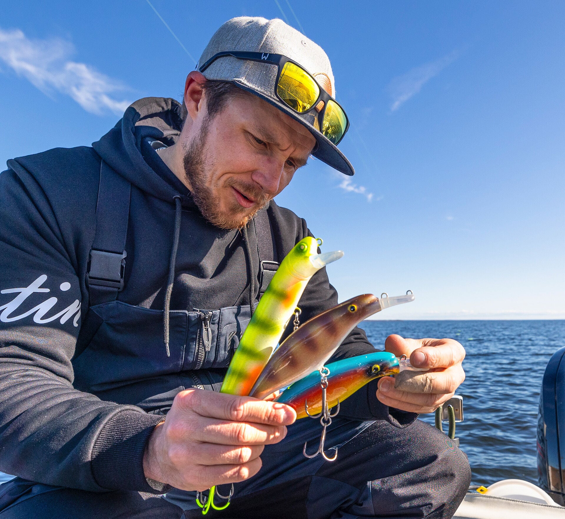  Klassische Hechtköder beim Schleppen: Wobbler.  