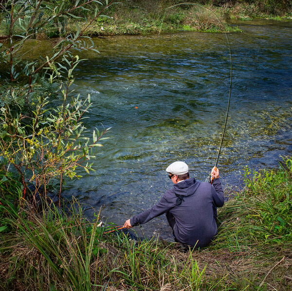 Das brauchst Du zum Fliegenfischen