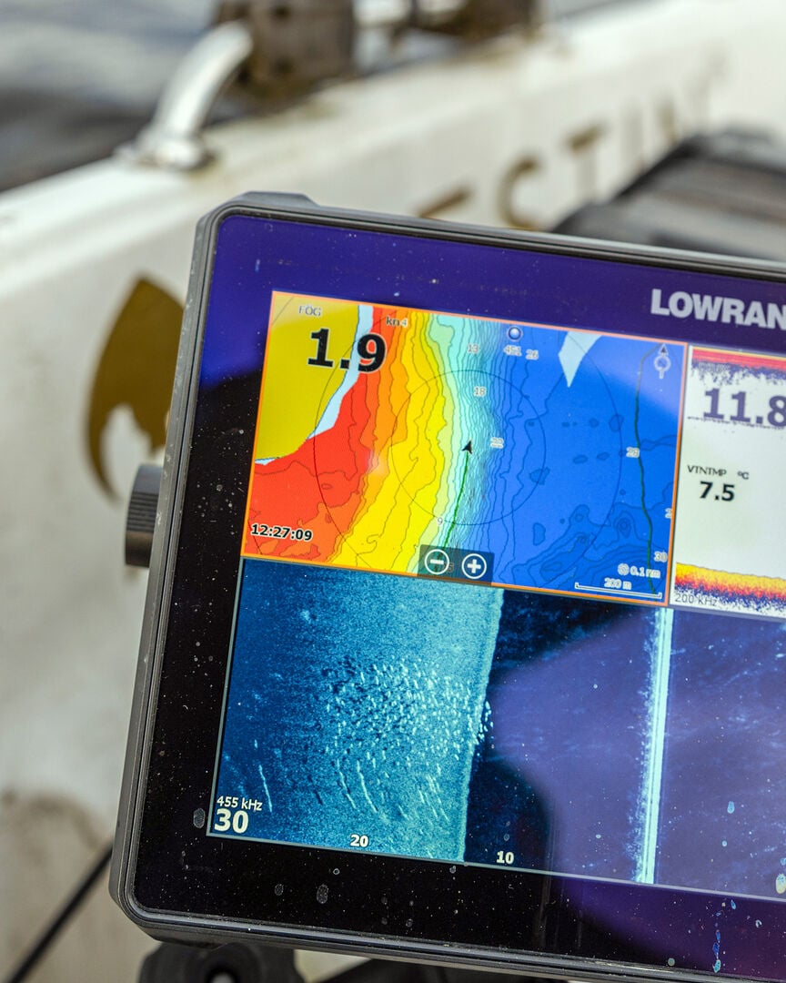  Eine fast unverzichtbare Hilfe für das Schleppen: Echolot mit Tiefenkarte.  